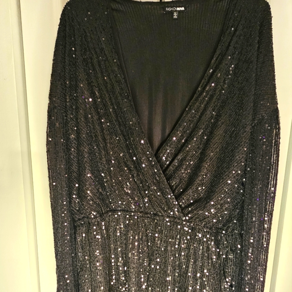 Black Sequin Romper size 3X (FashionNova)